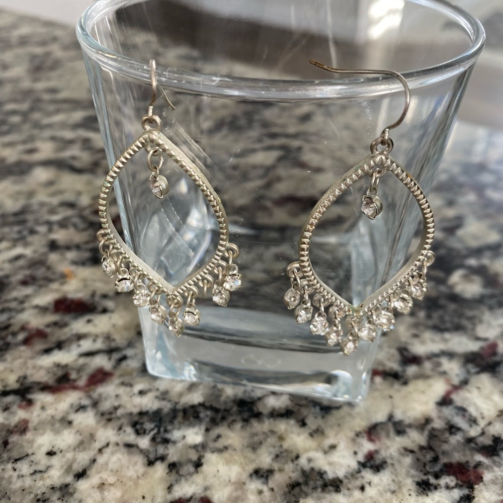 🌞 3 for $15  Long earrings
